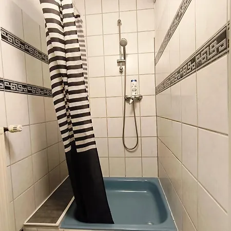 45 אכסניה