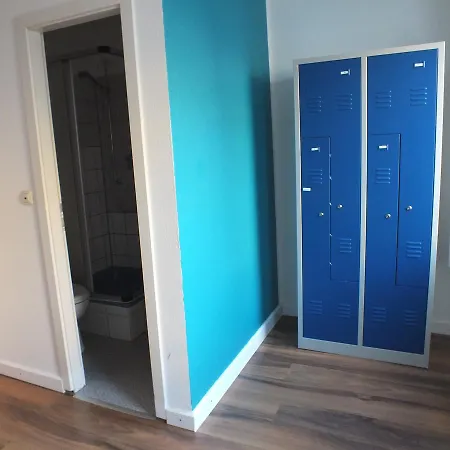 45 אכסניה בון